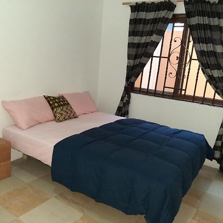 East Airport Suites4 -Private Room 阿克拉 外观 照片