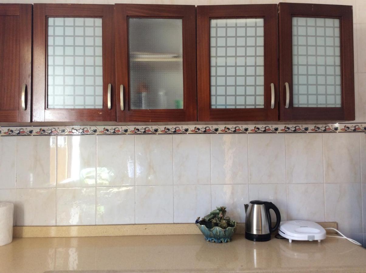 East Airport Suites4 -Private Room 阿克拉 外观 照片