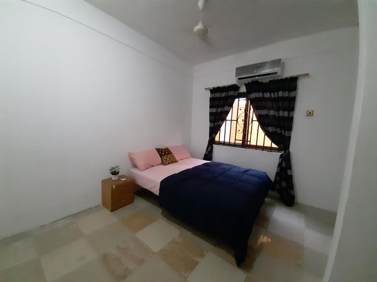 East Airport Suites4 -Private Room 阿克拉 外观 照片